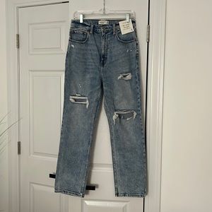 BRAND NEW ✨✨ Abercrombie & Fitch Jeans